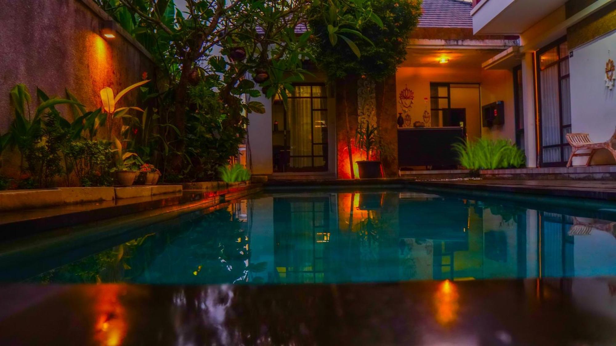 Dirga'S House Sanur View By Eps Hotel Buitenkant foto